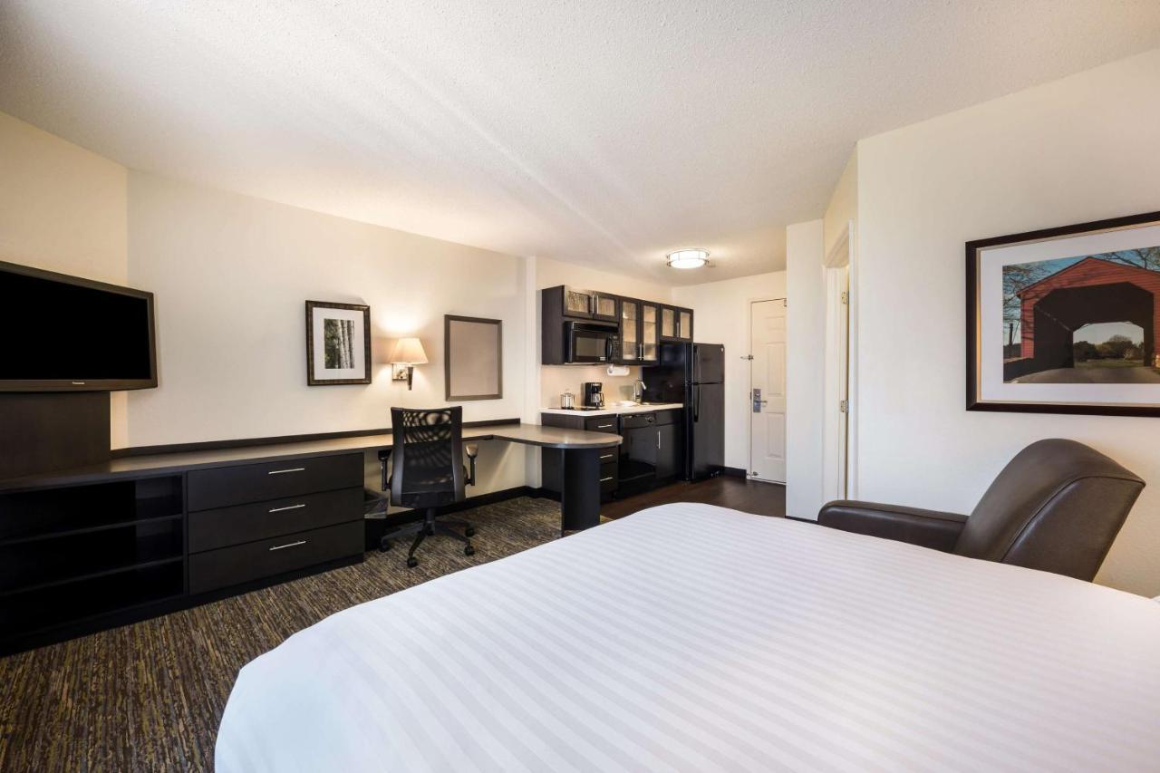 Sonesta Simply Suites Huntsville Research Park Exterior photo